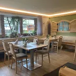 Zur Neuen Post Landgasthof 4*