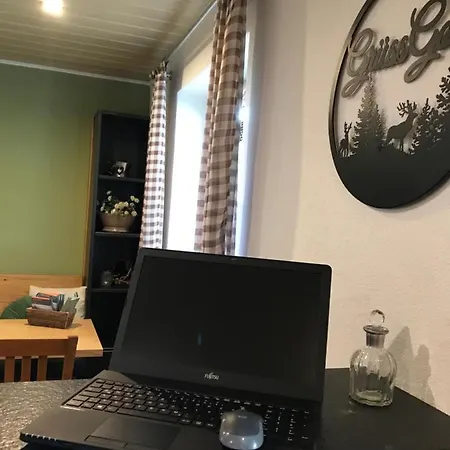 Zur Neuen Post Landgasthof بيت ضيافة