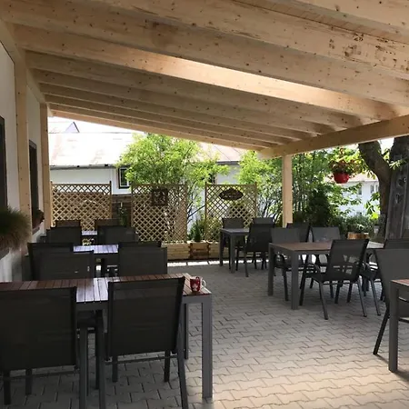 بيت ضيافة Zur Neuen Post Landgasthof Herzogsreut