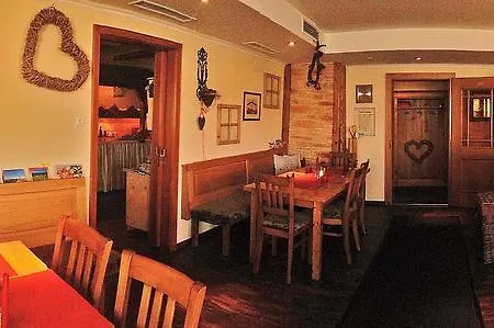Zur Neuen Post Landgasthof بيت ضيافة 4*